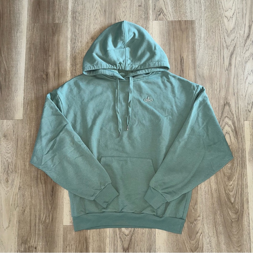 ‘alo yoga’ accolade hoodie